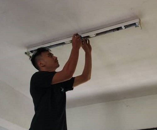 Upah pasang lampu kalimantang di Kota Damansara