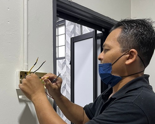 Tambah point elektrik dan socket rumah